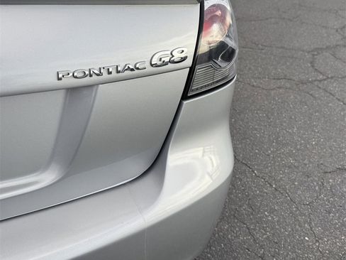 Used 2009 Pontiac G8 GT w/ Premium Package image 8