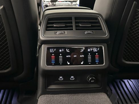 Used 2023 Audi S6 Premium Plus w/ Premium Plus Package AWD/4WD image 40