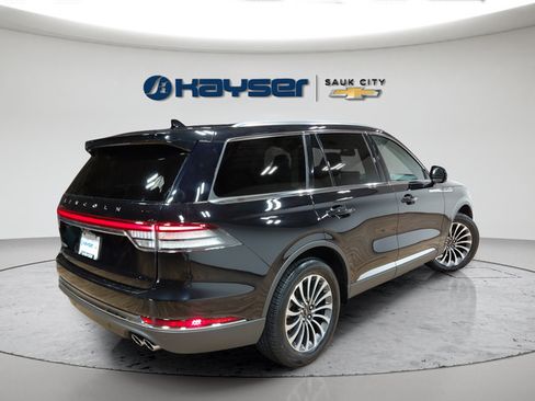 Used 2024 Lincoln Aviator AWD w/ Premium Package image 7