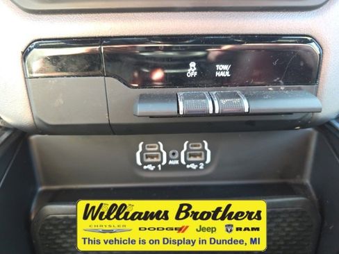 Used 2021 RAM 1500 Big Horn image 22