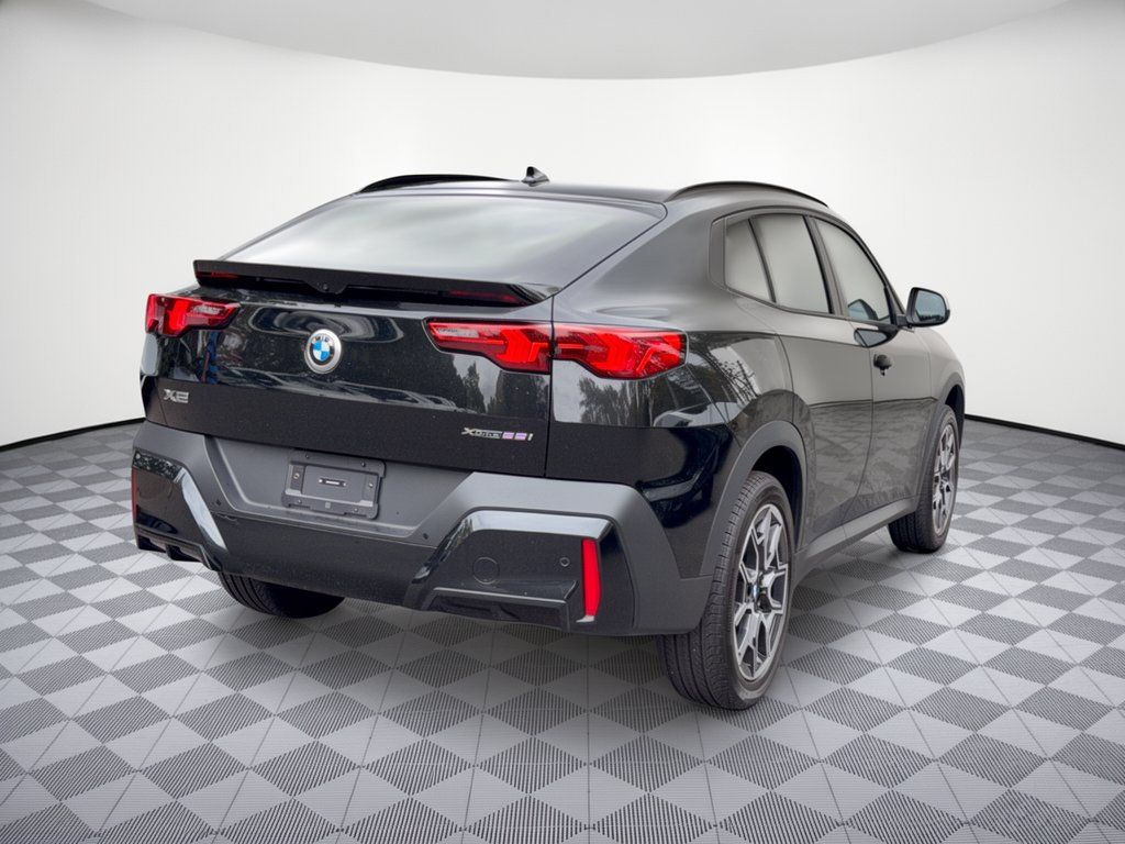 Used 2026 BMW X2 xDrive28i w/ Technology Package AWD/4WD image 9