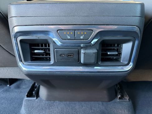 Used 2019 GMC Sierra 1500 SLT w/ SLT Premium Package AWD/4WD image 28