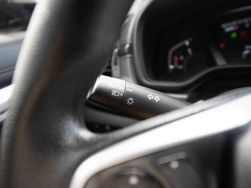 Used 2020 Honda CR-V LX image 13