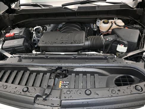 Used 2022 Chevrolet Silverado 1500 LT AWD/4WD image 25