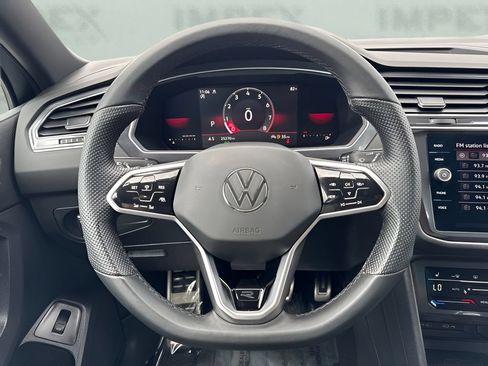 Used 2022 Volkswagen Tiguan SE R-Line AWD/4WD image 14