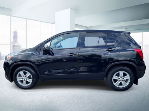 Used 2020 Chevrolet Trax LS w/ Tint and Cruise Package FWD image 2