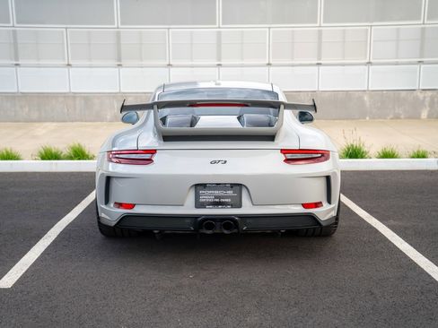 Certified 2018 Porsche 911 GT3 RWD image 7