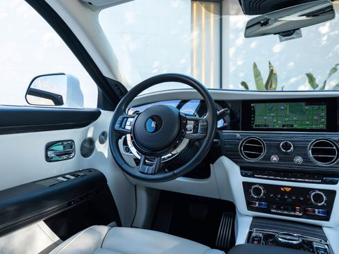 Used 2021 Rolls-Royce Ghost AWD/4WD image 35