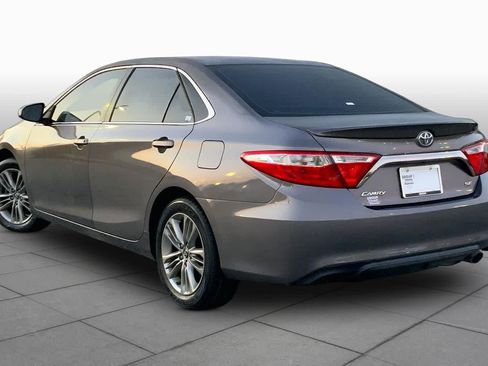Used 2017 Toyota Camry SE FWD image 12