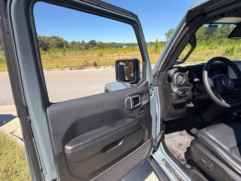Used 2024 Jeep Wrangler Unlimited Rubicon 4xe AWD/4WD image 34