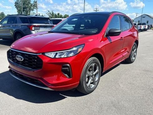 Used 2024 Ford Escape ST-Line w/ Tech Pack #1 AWD/4WD image 4