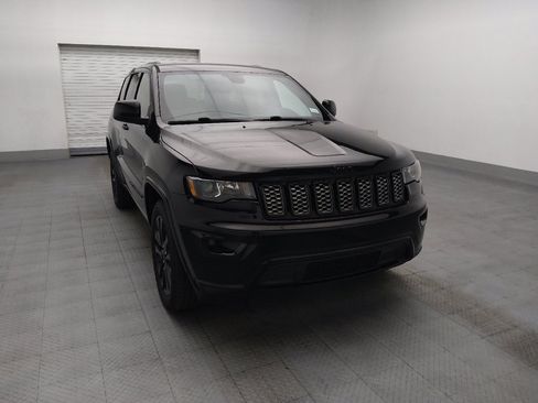 Used 2021 Jeep Grand Cherokee Laredo X RWD image 14