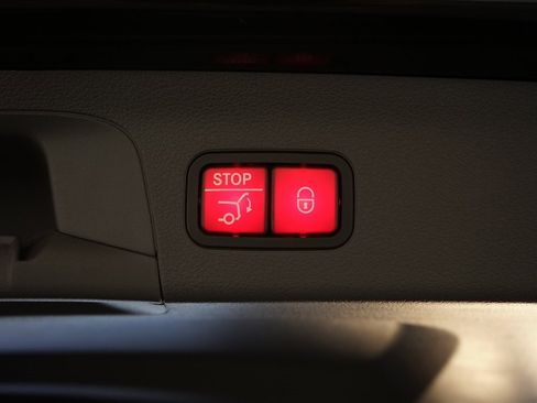 Used 2020 Mercedes-Benz GLS 580 4MATIC image 31