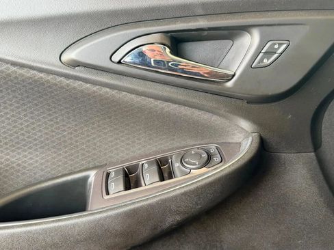 Used 2021 Chevrolet Malibu LT FWD image 18