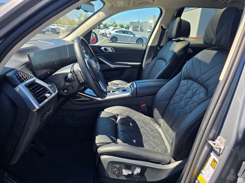 Used 2024 BMW X7 xDrive40i image 24