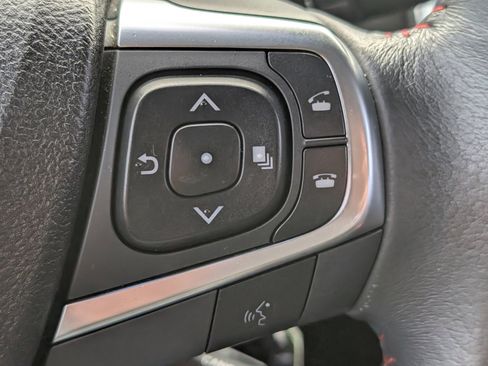 Used 2016 Toyota Camry SE w/ Moonroof Package image 16