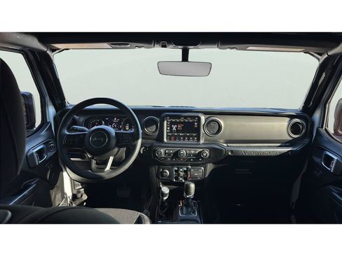 Used 2023 Jeep Wrangler Unlimited w/ Sun & Screen Package AWD/4WD image 15