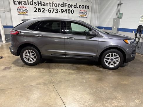 Used 2022 Ford Edge SEL w/ Convenience Package image 6
