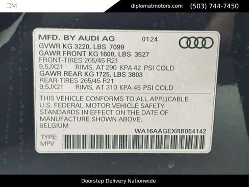 Used 2024 Audi Q8 e-tron Prestige AWD/4WD image 52