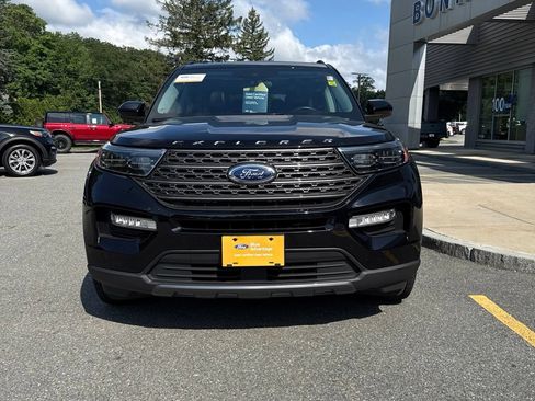 Certified 2023 Ford Explorer XLT w/ Equipment Group 202A AWD/4WD image 6