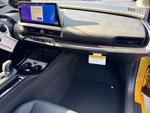 New 2026 Toyota Prius Plug-In Hybrid FWD image 16