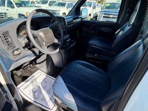 Used 2000 Chevrolet Express 2500 Express image 14