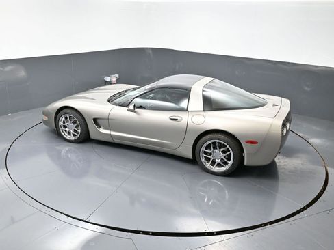 Used 2000 Chevrolet Corvette Coupe w/ Memory Pkg image 33