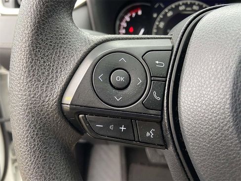 Used 2024 Toyota RAV4 LE image 31