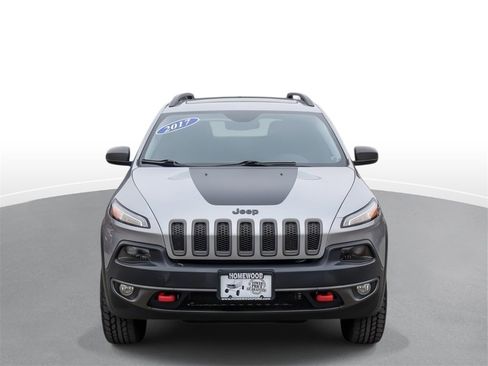 Used 2017 Jeep Cherokee Trailhawk w/ Comfort/Convenience Group image 3