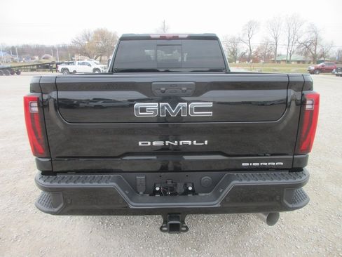 New 2026 GMC Sierra 2500 Denali Ultimate image 5