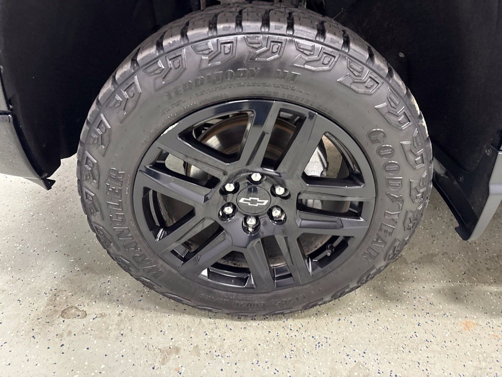 Used 2024 Chevrolet Silverado 1500 Custom Trail Boss w/ LPO, Dark Essentials Package AWD/4WD image 12