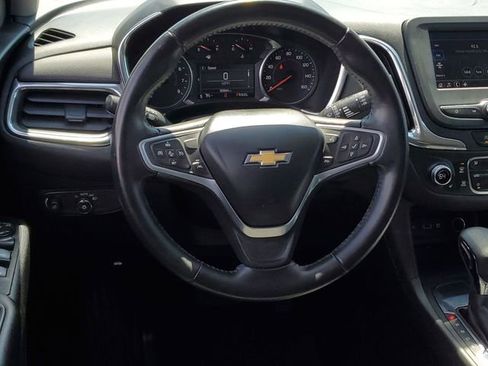 Used 2022 Chevrolet Equinox LT FWD image 12