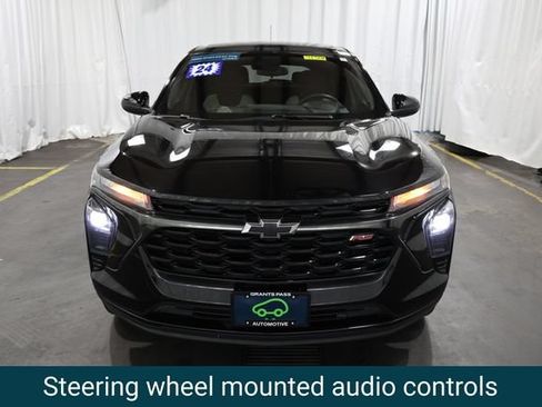 Certified 2024 Chevrolet Trax RS FWD image 7