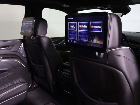 Used 2024 Cadillac Escalade Sport Platinum w/ LPO, ONYX Package AWD/4WD image 39