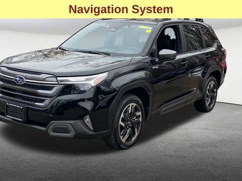 Used 2025 Subaru Forester Limited image 4