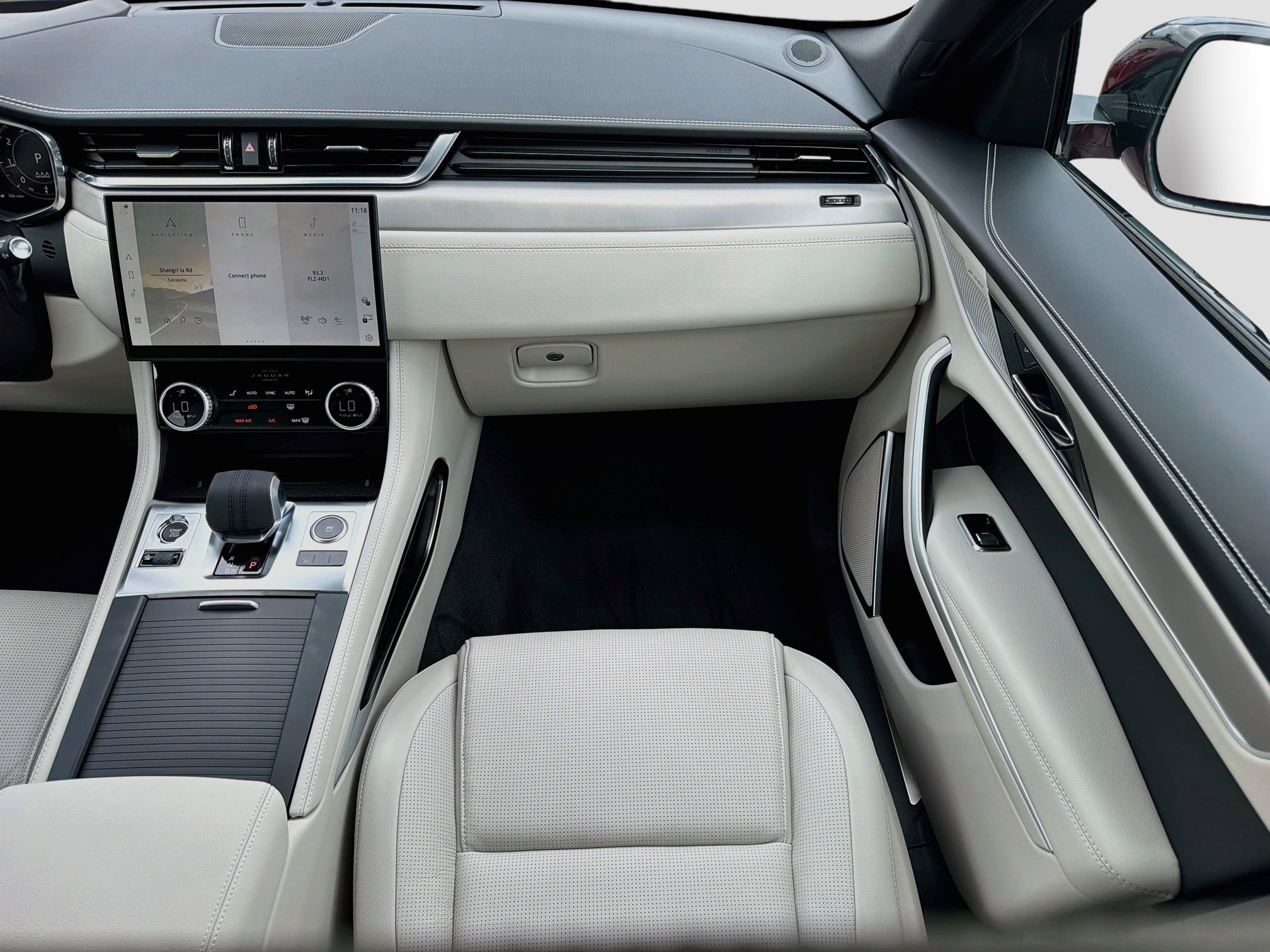 New 2026 Jaguar F-PACE R-Dynamic S AWD/4WD image 18