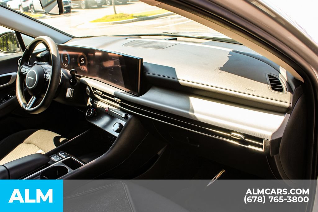 Used 2025 Hyundai Sonata SEL FWD image 22
