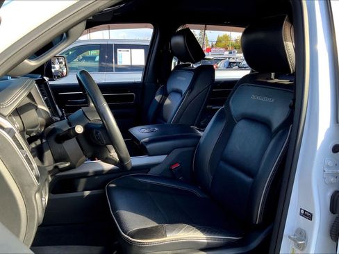 Used 2021 RAM 1500 Laramie w/ Sport Appearance Package image 7