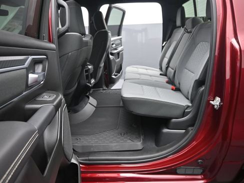 Used 2025 RAM 1500 Big Horn AWD/4WD image 13