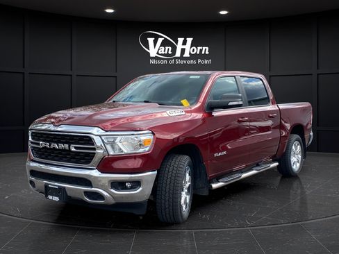 Used 2022 RAM 1500 Big Horn AWD/4WD image 3