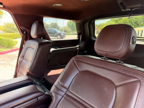 Used 2019 Lincoln Navigator Black Label w/ Cargo Package AWD/4WD image 15
