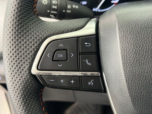 Used 2024 Toyota Sienna XSE w/ XSE Plus Package image 17