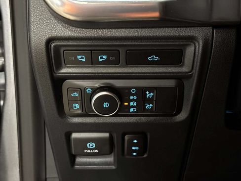 Used 2021 Ford F150 Lariat w/ Equipment Group 502A High AWD/4WD image 19