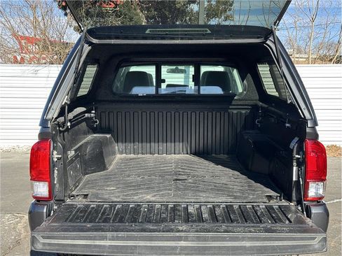 Used 2017 Toyota Tacoma SR image 26