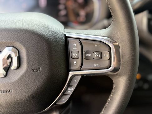 Used 2025 RAM 3500 Laramie AWD/4WD image 17