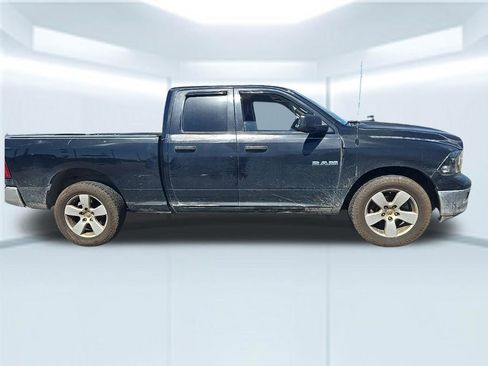 Used 2009 Dodge Ram 1500 Truck SLT w/ Popular Equipment Group image 2