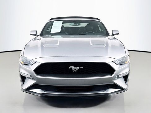 Used 2020 Ford Mustang Premium RWD image 9