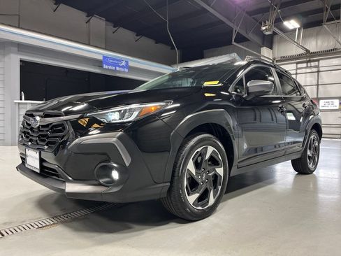 Certified 2024 Subaru Crosstrek 2.5i Limited w/ Crosstrek Mirror Package AWD/4WD image 4