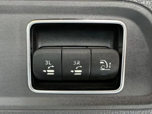 Used 2020 Mercedes-Benz GLS 450 4MATIC image 49