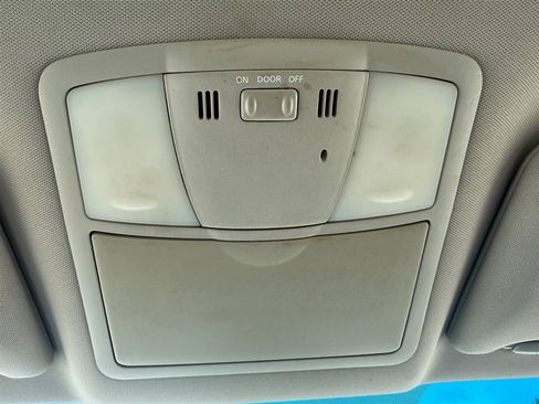 Used 2012 Nissan Altima 2.5 S FWD image 16
